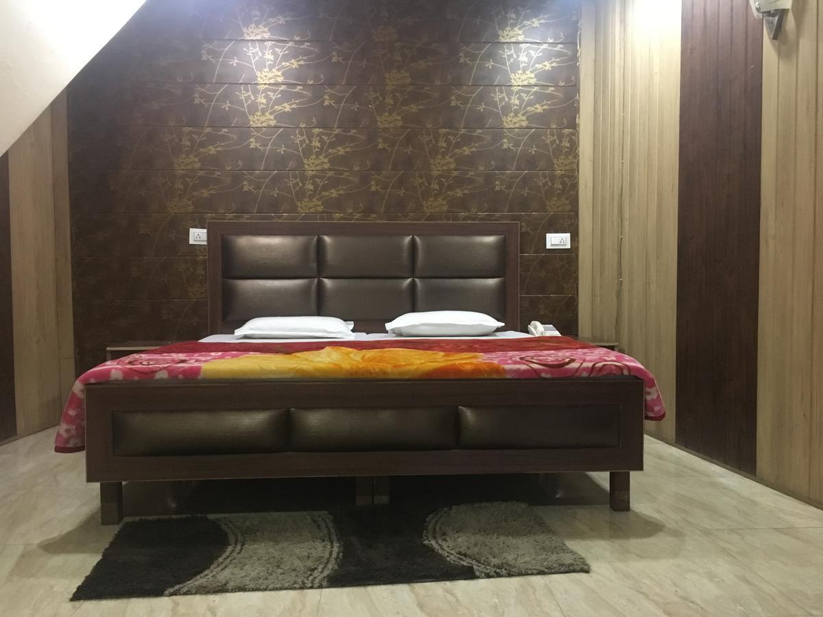 Oyo 12976 Hotel New Fiza Jammu Εξωτερικό φωτογραφία