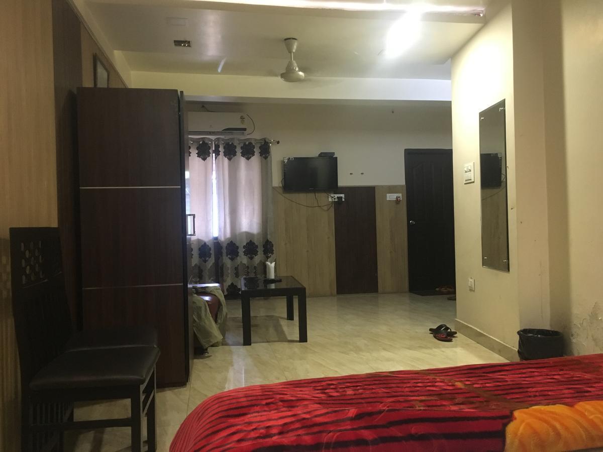 Oyo 12976 Hotel New Fiza Jammu Εξωτερικό φωτογραφία