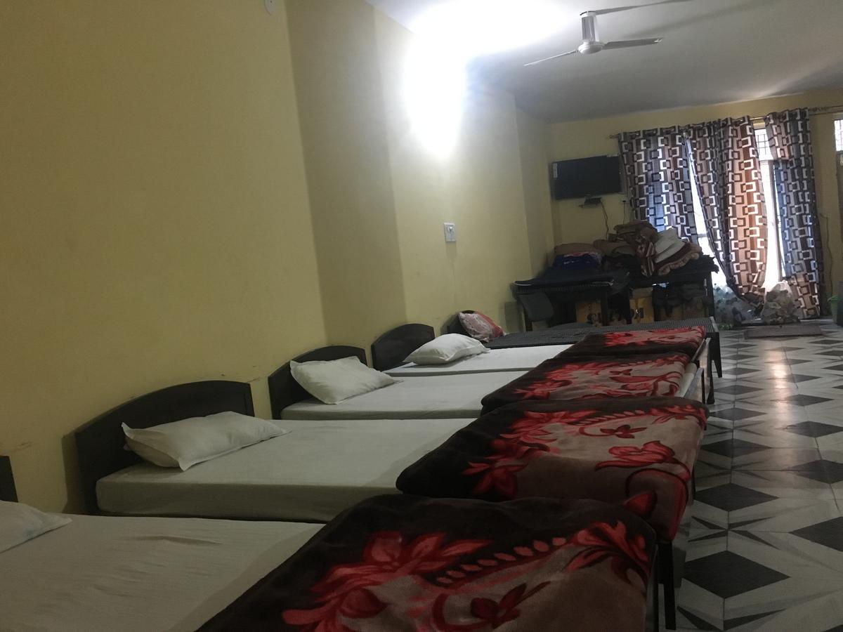 Oyo 12976 Hotel New Fiza Jammu Εξωτερικό φωτογραφία