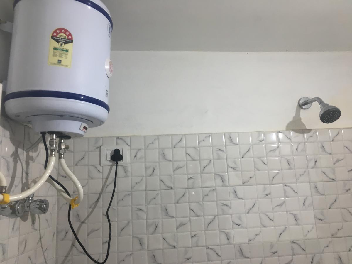 Oyo 12976 Hotel New Fiza Jammu Εξωτερικό φωτογραφία