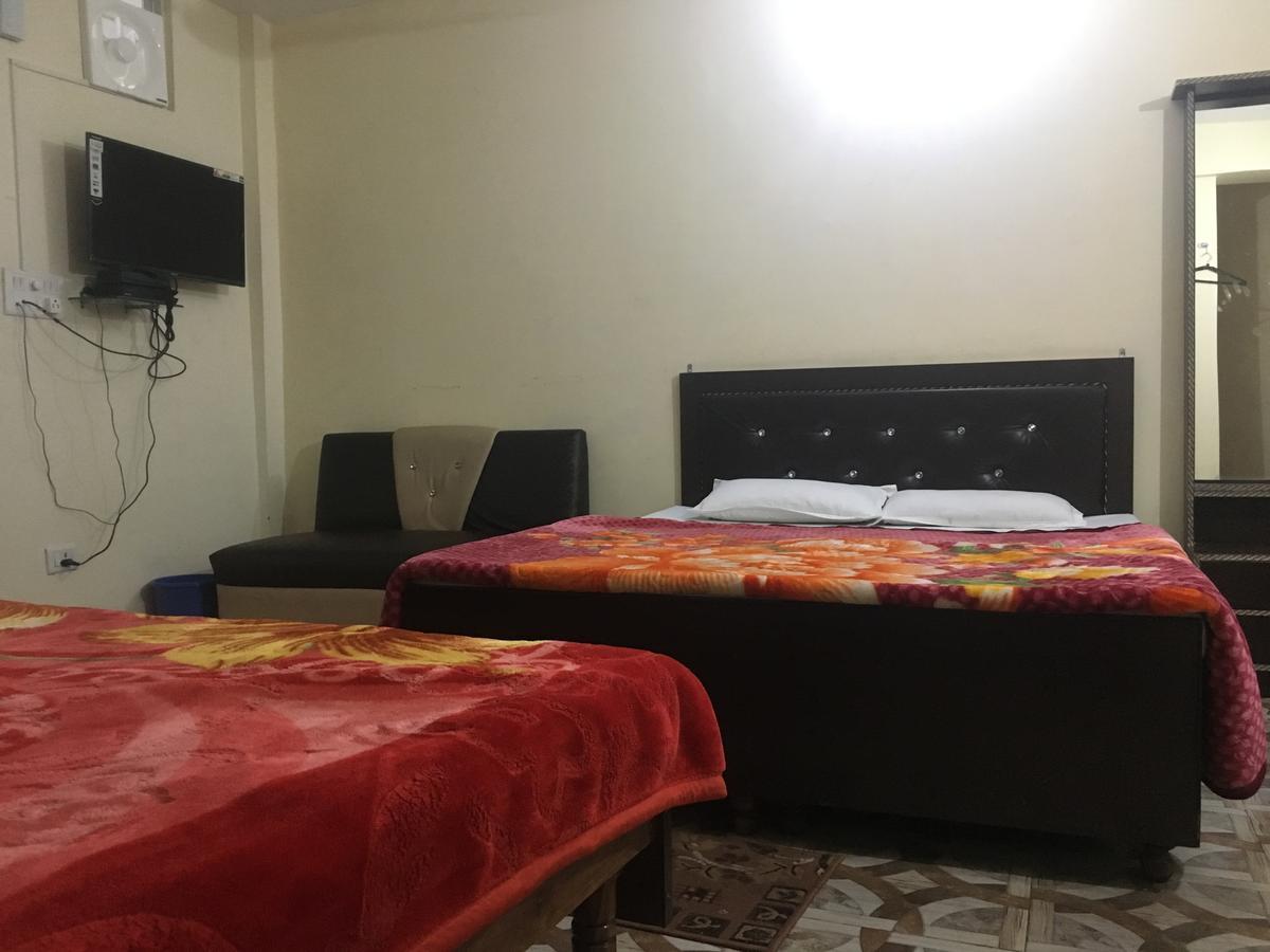 Oyo 12976 Hotel New Fiza Jammu Εξωτερικό φωτογραφία