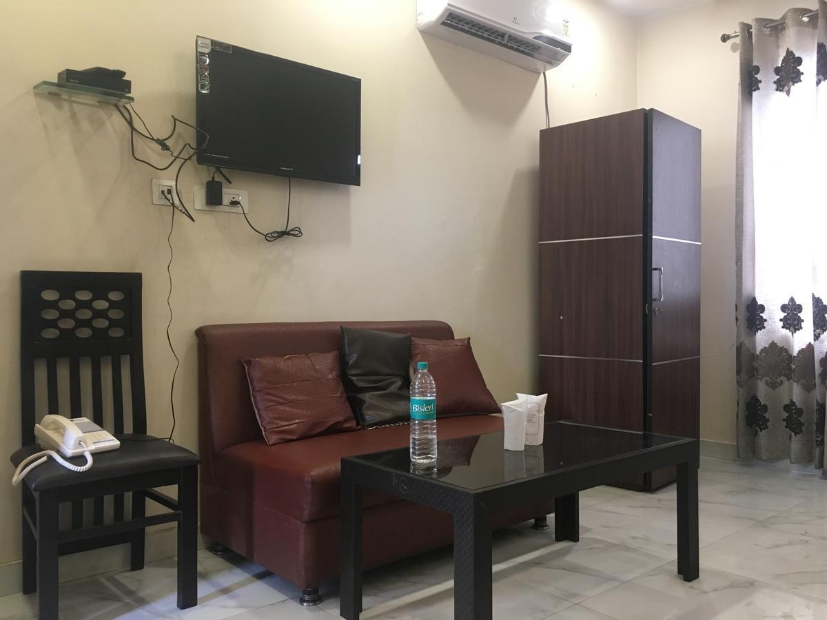 Oyo 12976 Hotel New Fiza Jammu Εξωτερικό φωτογραφία