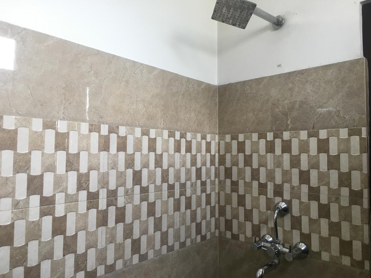 Oyo 12976 Hotel New Fiza Jammu Εξωτερικό φωτογραφία