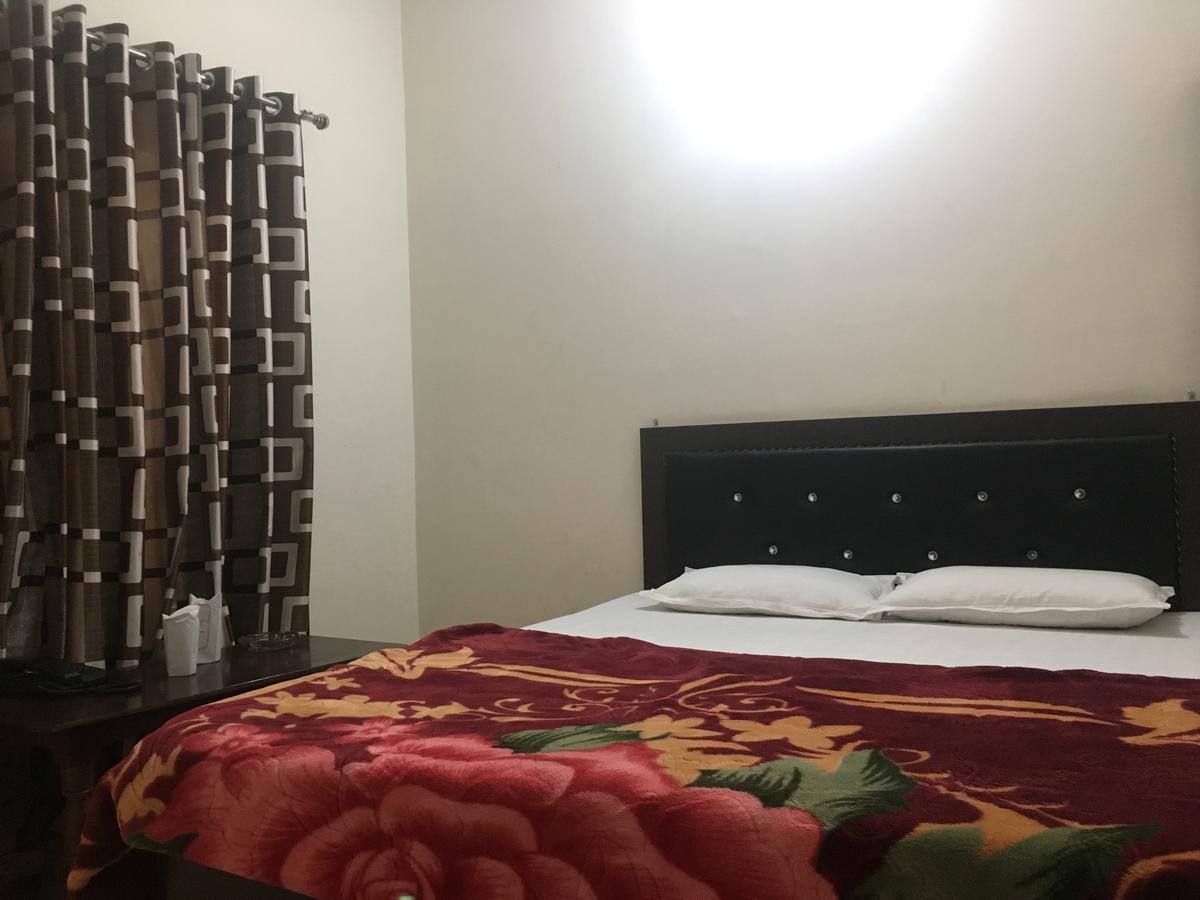 Oyo 12976 Hotel New Fiza Jammu Εξωτερικό φωτογραφία