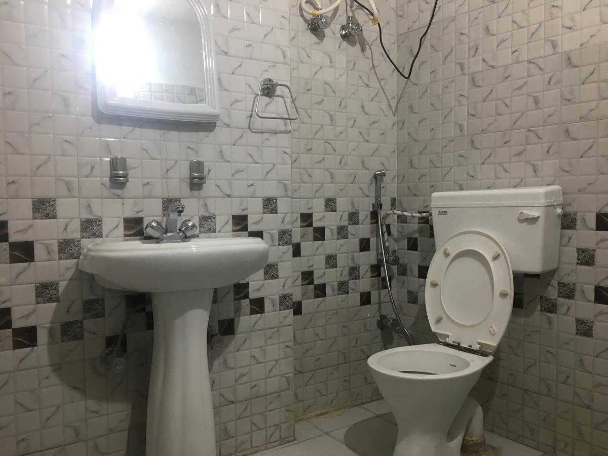 Oyo 12976 Hotel New Fiza Jammu Εξωτερικό φωτογραφία
