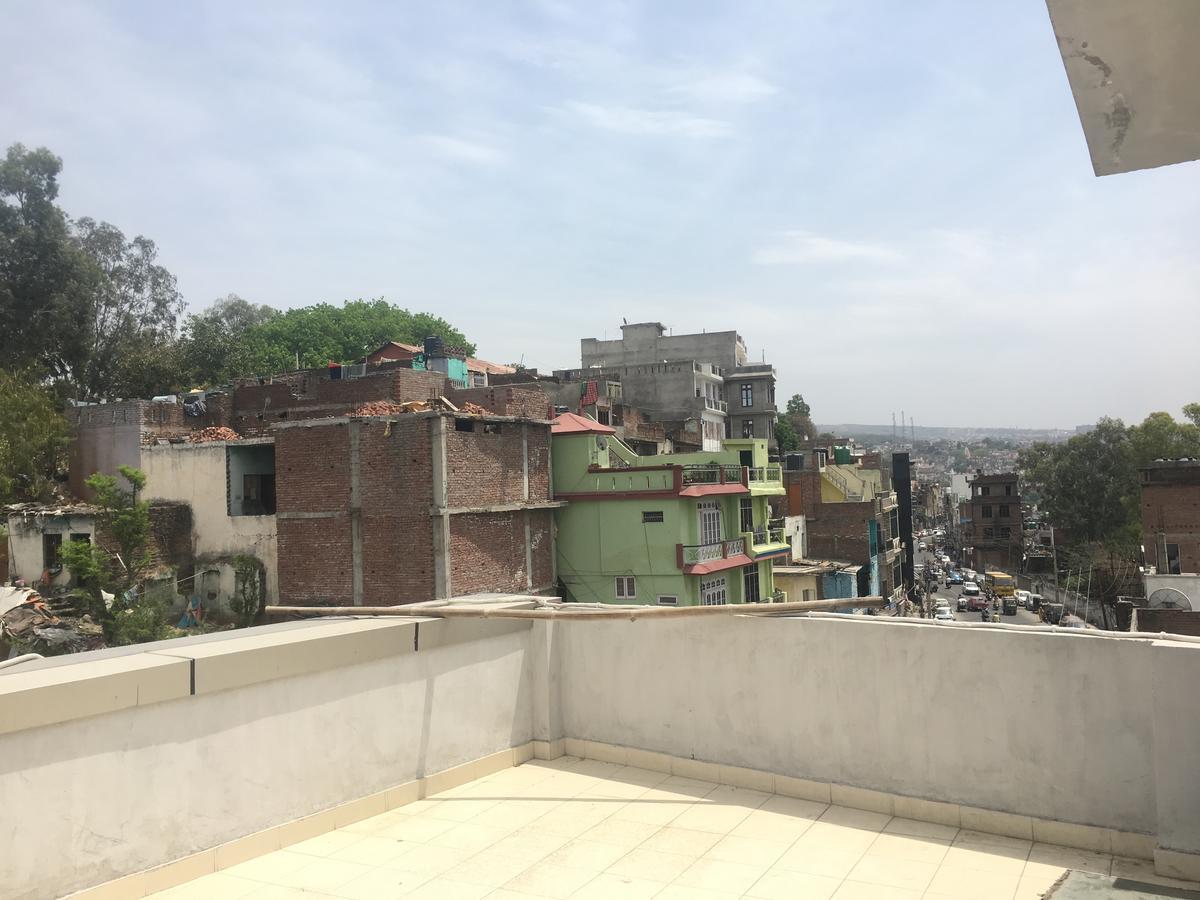 Oyo 12976 Hotel New Fiza Jammu Εξωτερικό φωτογραφία